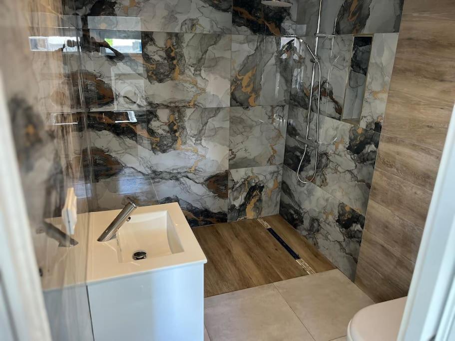 Maisonnette Avec Terrasse Avec Spa Privatif 루터바하 외부 사진